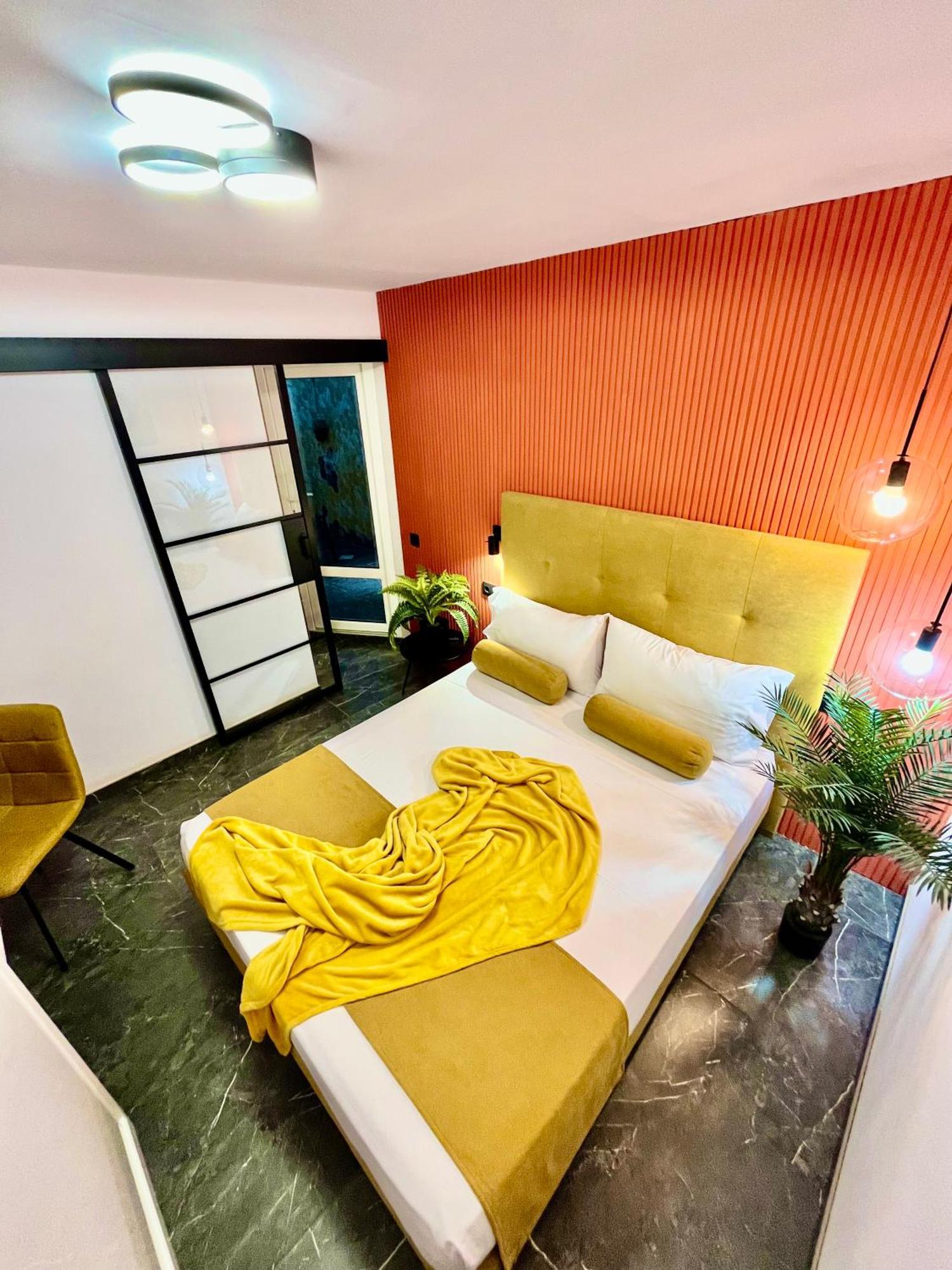 Elegante Apartamento Tres Colores Alicante Exterior photo